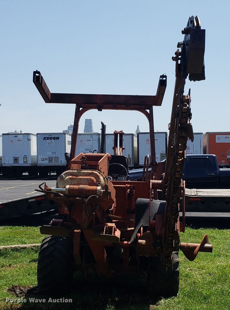 image for item EU9899 1988 Ditch Witch 4010 trencher