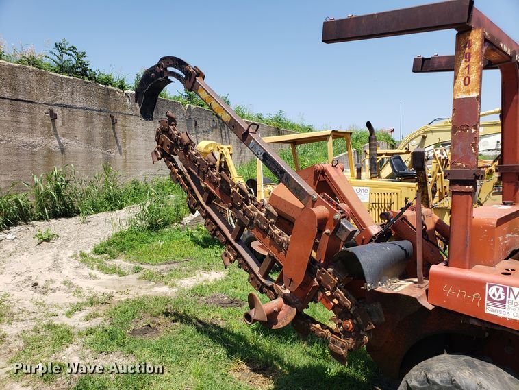 image for item EU9899 1988 Ditch Witch 4010 trencher