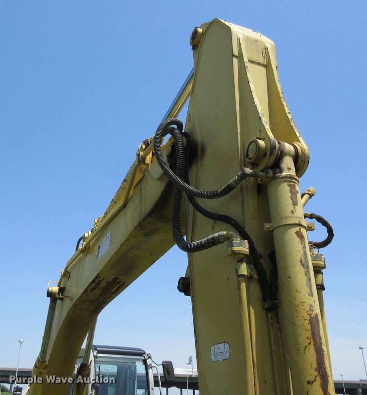 image for item EU9900 2000 Kobelco SK210 LC excavator