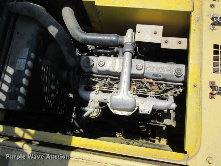 image for item EU9900 2000 Kobelco SK210 LC excavator