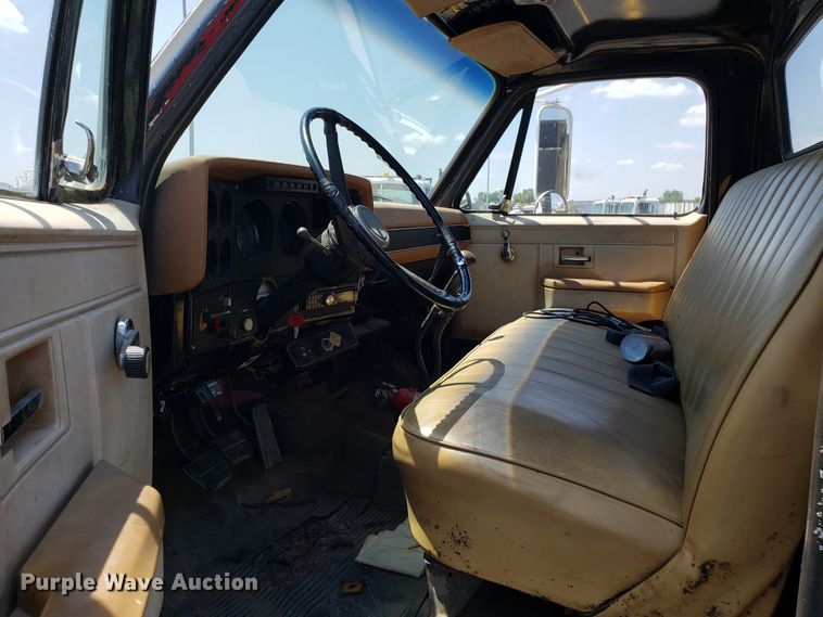 image for item EU9903 1987 Chevrolet C70 flatbed truck