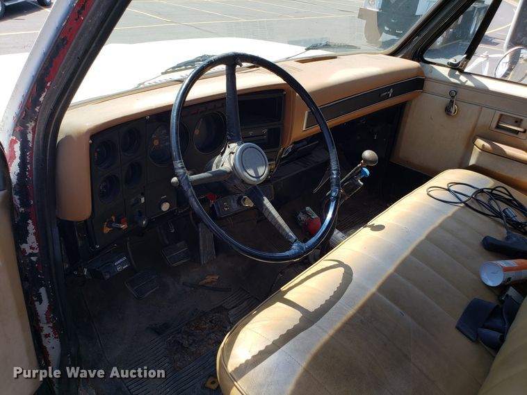 image for item EU9903 1987 Chevrolet C70 flatbed truck