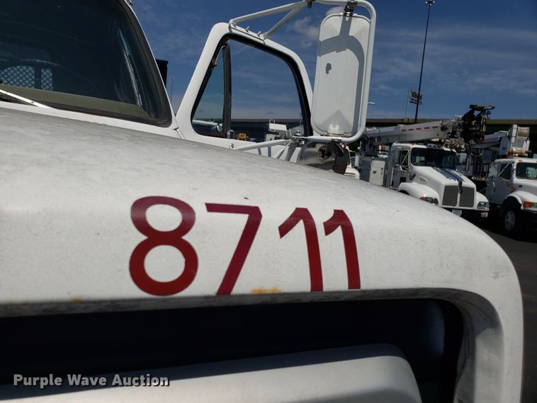 image for item EU9903 1987 Chevrolet C70 flatbed truck