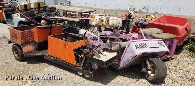 image for item EU9907 (4) golf carts