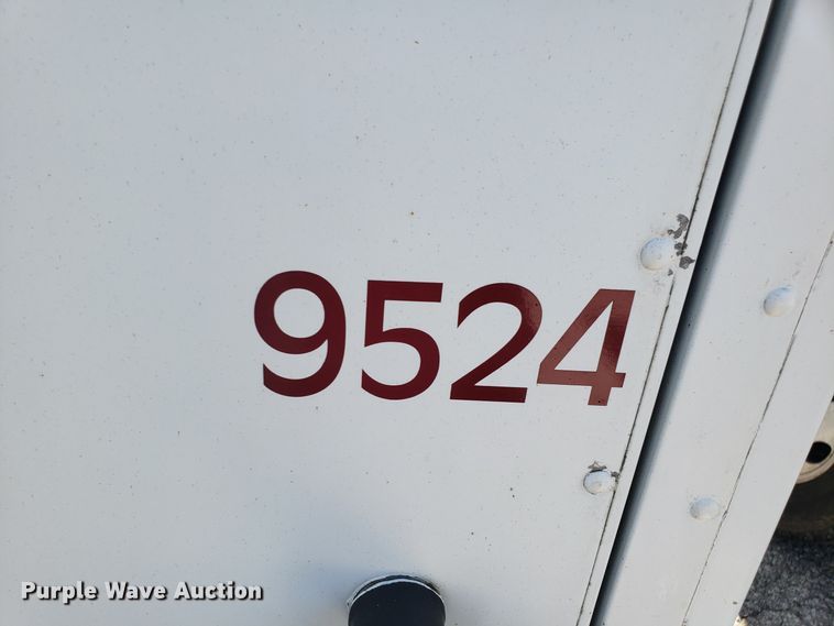 image for item EU9931 1995 Chevrolet Utilimaster delivery truck