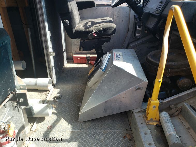 image for item EU9931 1995 Chevrolet Utilimaster delivery truck