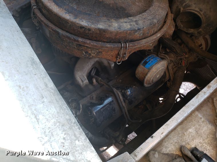 image for item EU9931 1995 Chevrolet Utilimaster delivery truck