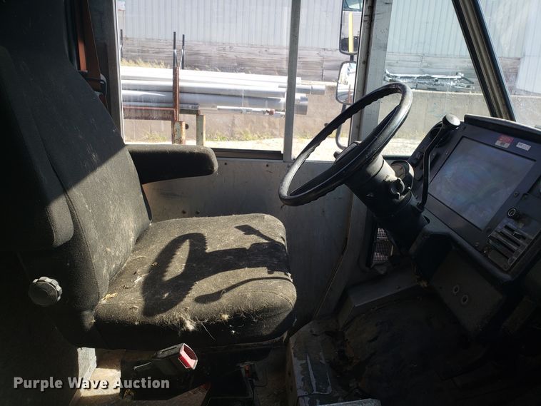 image for item EU9931 1995 Chevrolet Utilimaster delivery truck