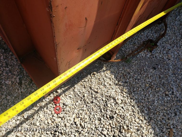 image for item EU9940 Roll-off dumpster