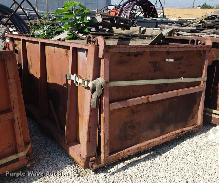 image for item EU9943 Roll-off dumpster