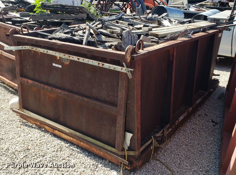 image for item EU9944 Roll-off dumpster