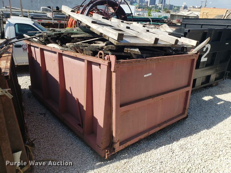 image for item EU9945 Roll-off dumpster