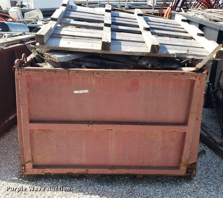image for item EU9945 Roll-off dumpster