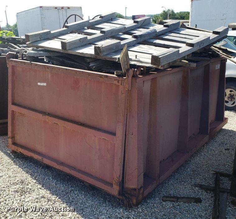 image for item EU9945 Roll-off dumpster