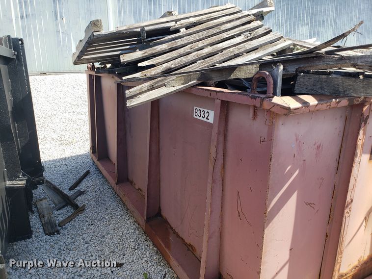 image for item EU9945 Roll-off dumpster
