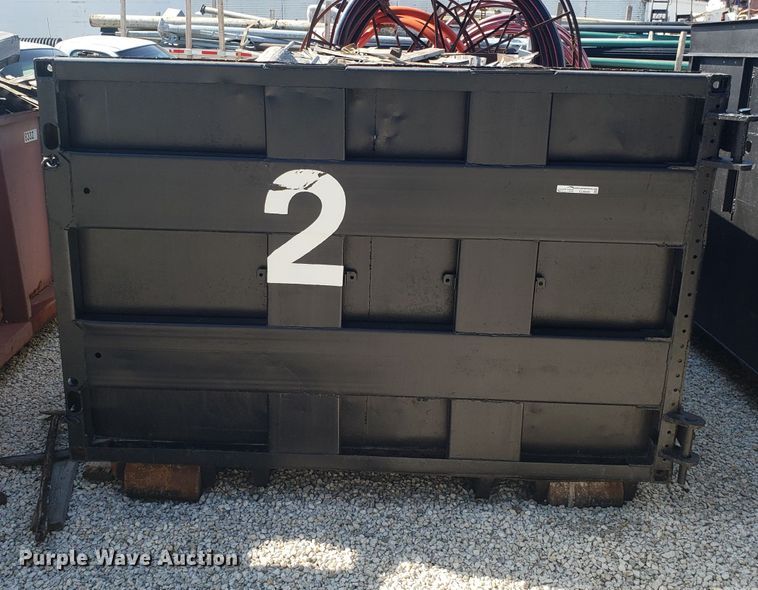 image for item EU9946 Roll-off dumpster