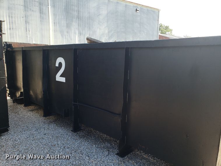 image for item EU9946 Roll-off dumpster