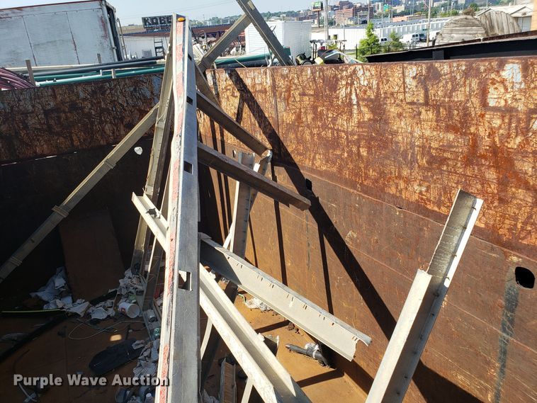 image for item EU9947 Roll-off dumpster