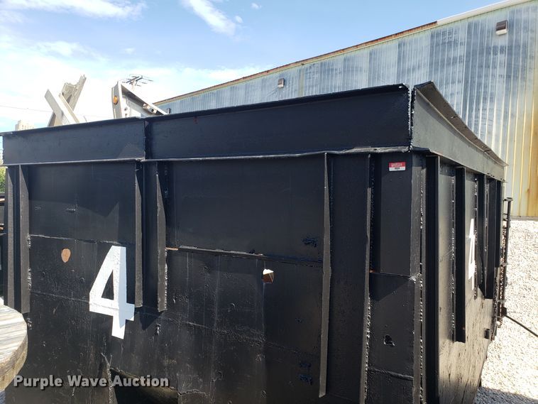 image for item EU9947 Roll-off dumpster