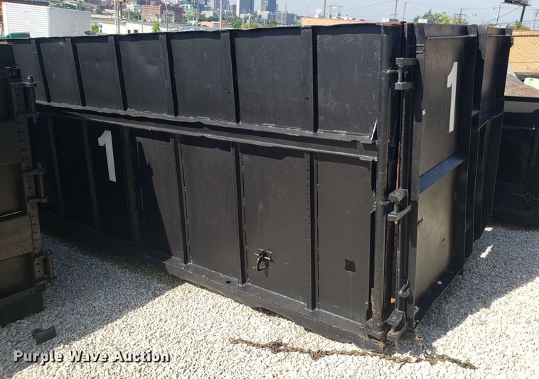 image for item EU9948 Roll-off dumpster