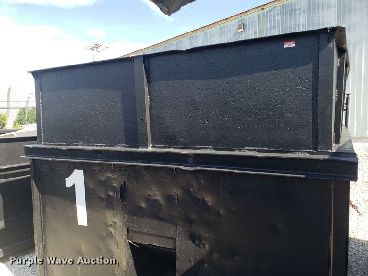 image for item EU9948 Roll-off dumpster