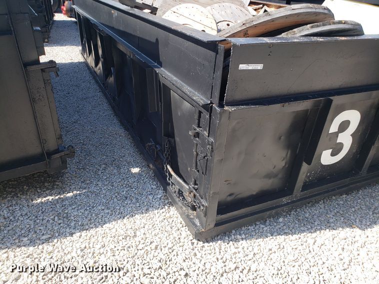 image for item EU9949 Roll-off dumpster