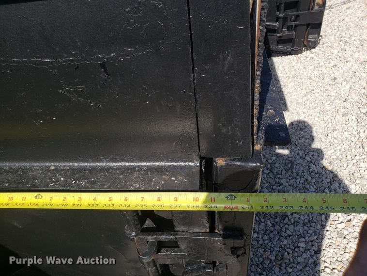 image for item EU9949 Roll-off dumpster