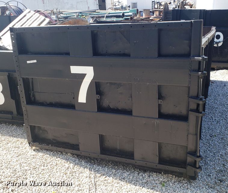 image for item EU9950 Roll-off dumpster