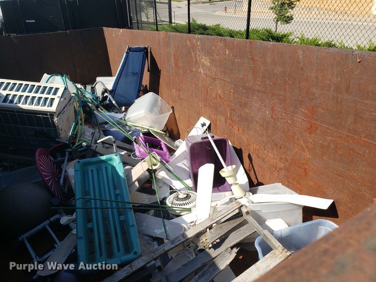 image for item EU9950 Roll-off dumpster