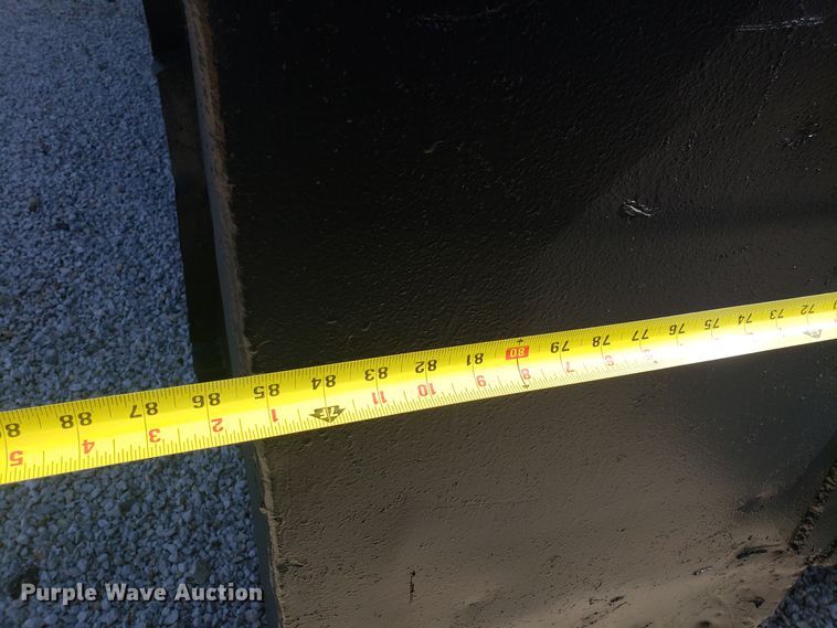 image for item EU9950 Roll-off dumpster