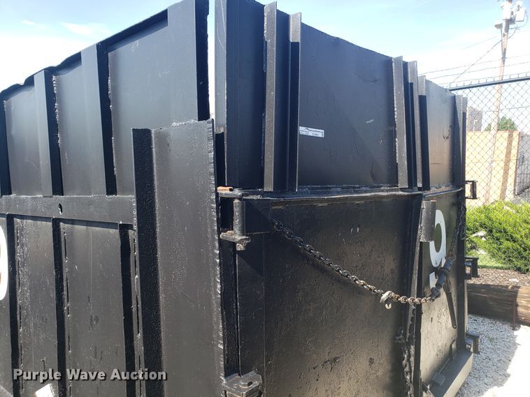 image for item EU9951 Roll-off container