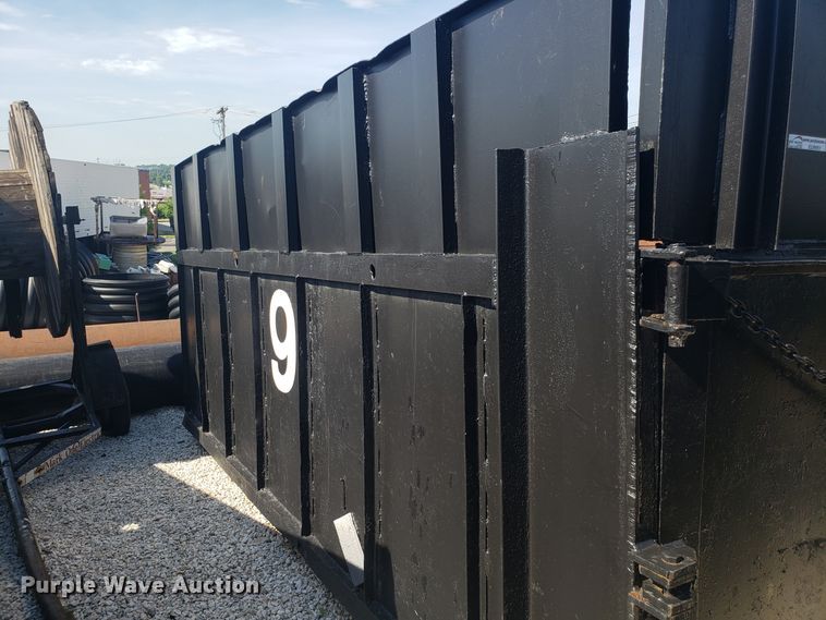 image for item EU9951 Roll-off container