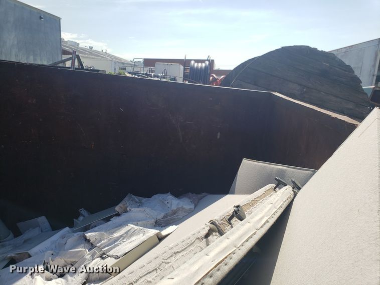 image for item EU9951 Roll-off container