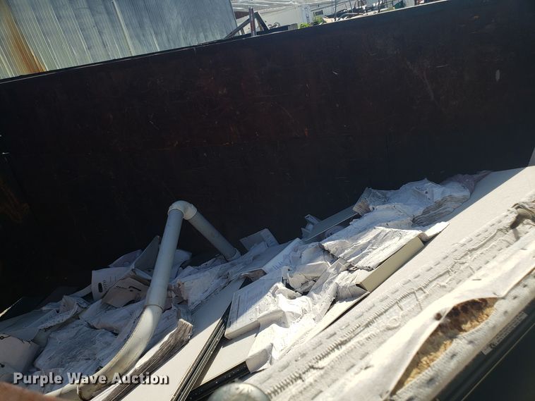 image for item EU9951 Roll-off container