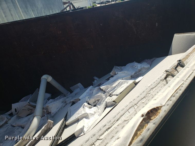 image for item EU9951 Roll-off container