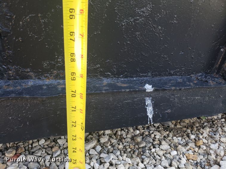 image for item EU9951 Roll-off container