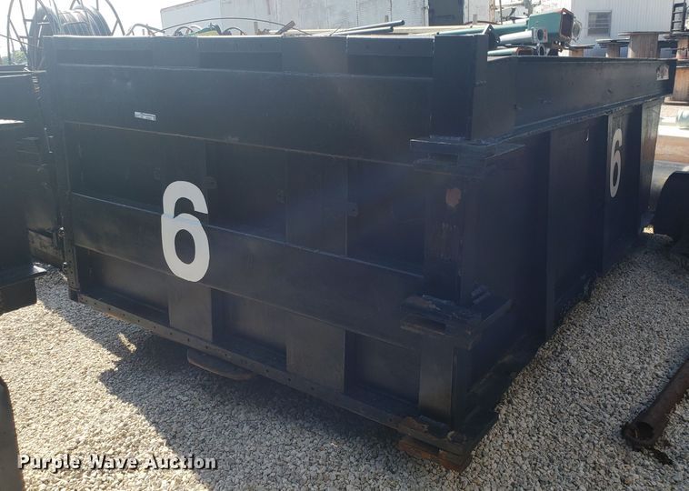 image for item EU9952 Roll-off container