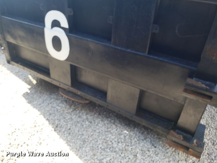 image for item EU9952 Roll-off container