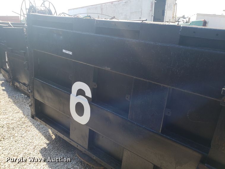 image for item EU9952 Roll-off container