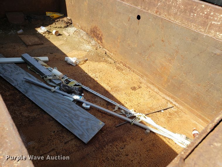 image for item EU9952 Roll-off container