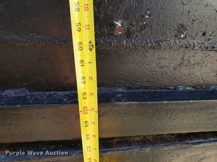 image for item EU9957 Roll-off dumpster