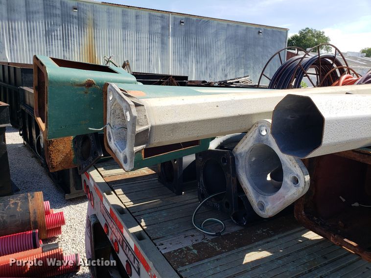 image for item EU9959 Approx. 15 street light poles