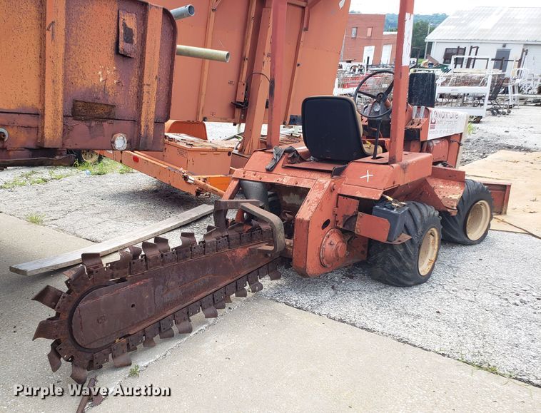 image for item EU9982 1988 Ditch Witch 2310 trencher