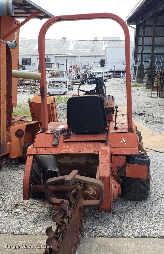 image for item EU9982 1988 Ditch Witch 2310 trencher