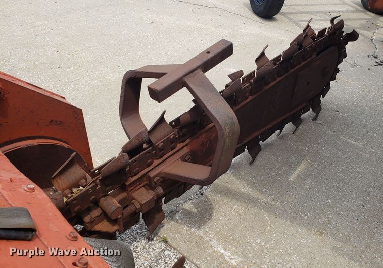 image for item EU9982 1988 Ditch Witch 2310 trencher