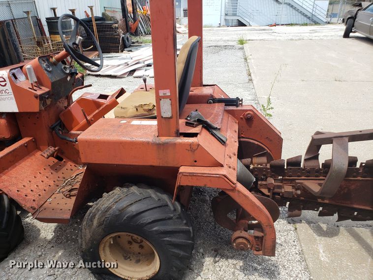 image for item EU9982 1988 Ditch Witch 2310 trencher