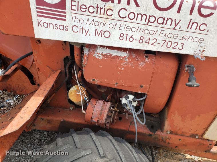 image for item EU9982 1988 Ditch Witch 2310 trencher