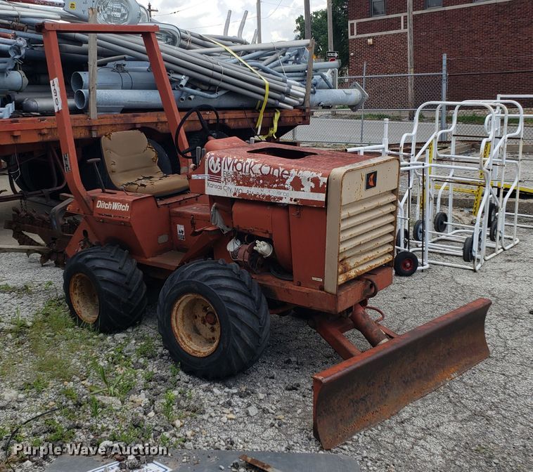 Ditch Witch 2300 trencher in Kansas City, MO | Item EU9983 sold