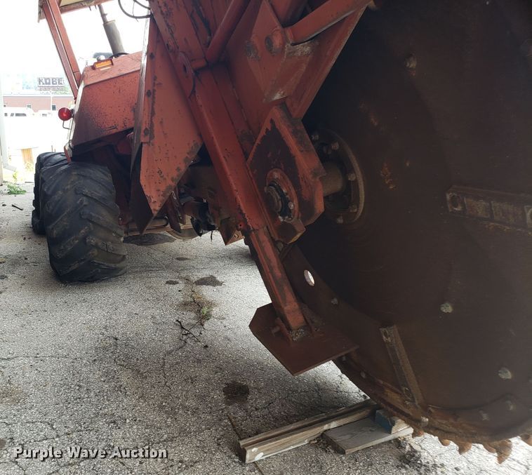 image for item EU9986 Ditch Witch R100 rock saw