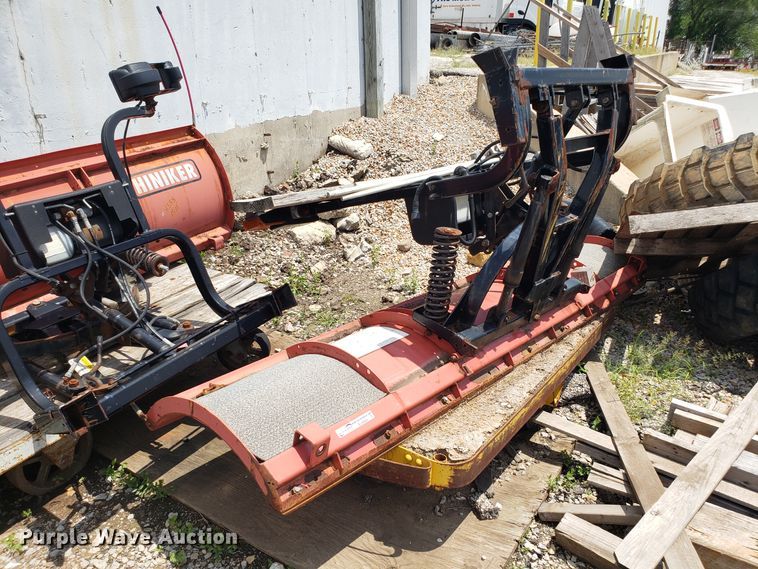 (2) Hiniker snow plows in Kansas City, MO Item EU9989 sold Purple Wave